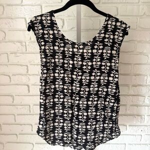 Levi’s Black and White Floral Blouse XS